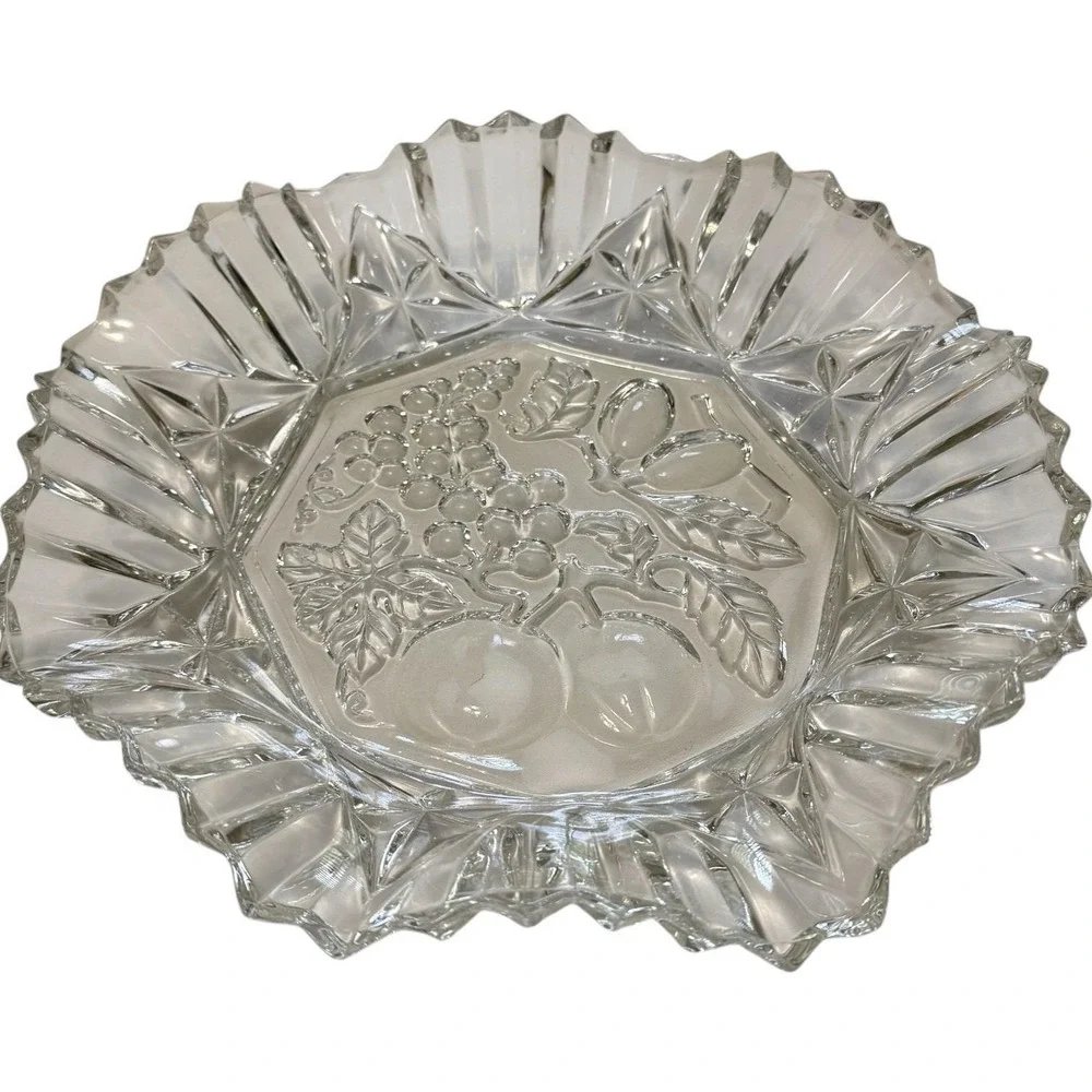 Vintage Clear Pressed Glass Fruit Bowl Grapes Apple Pear Starburst Scalloped 11